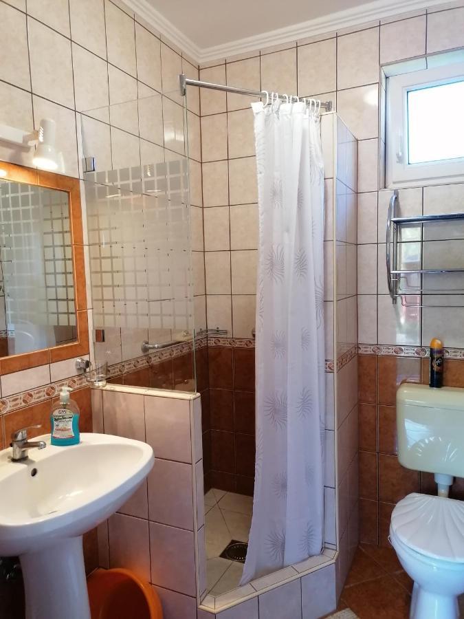 Kaktuszvirag Apartmanhaz Hajdúszoboszló Εξωτερικό φωτογραφία