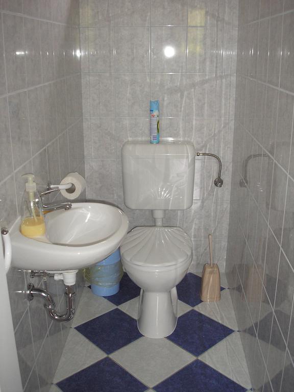 Kaktuszvirag Apartmanhaz Hajdúszoboszló Δωμάτιο φωτογραφία